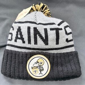 Exclusive Sir Saint Logo Patch Mitchell & Ness New Orleans Saints knit beanie